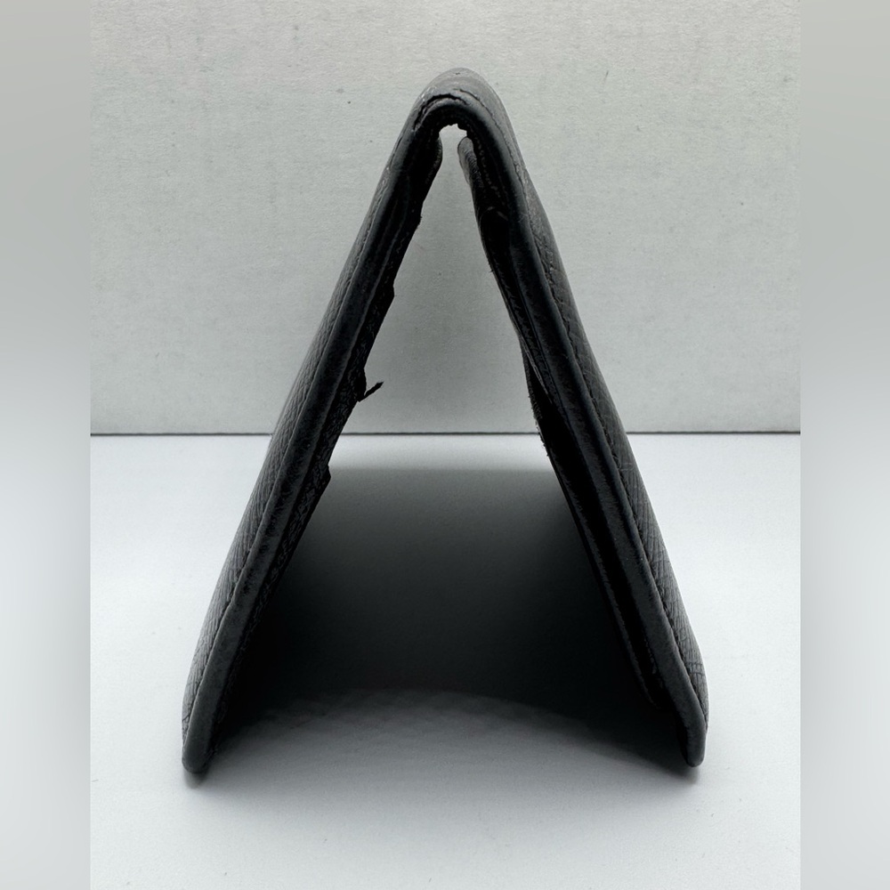 LOUIS VUITTON Black Taiga Porte Billets 3 Cartes Credit Wallet - Picture 4 of 16